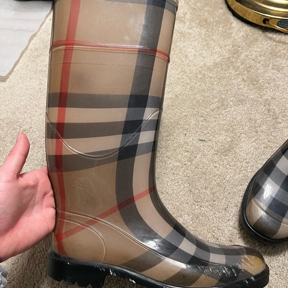 Authentic Burberry Rain boots. Please take a look at photos before purchasing. - Picture 2 of 10